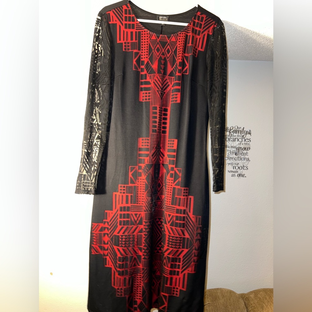 Nicole by Nicole Miller long sleeves dress
